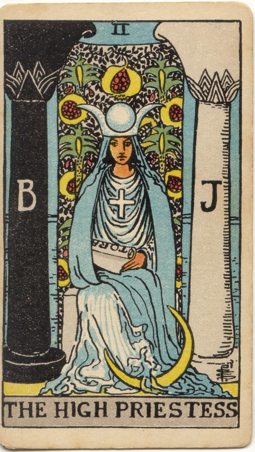 The High Priestess tarot card